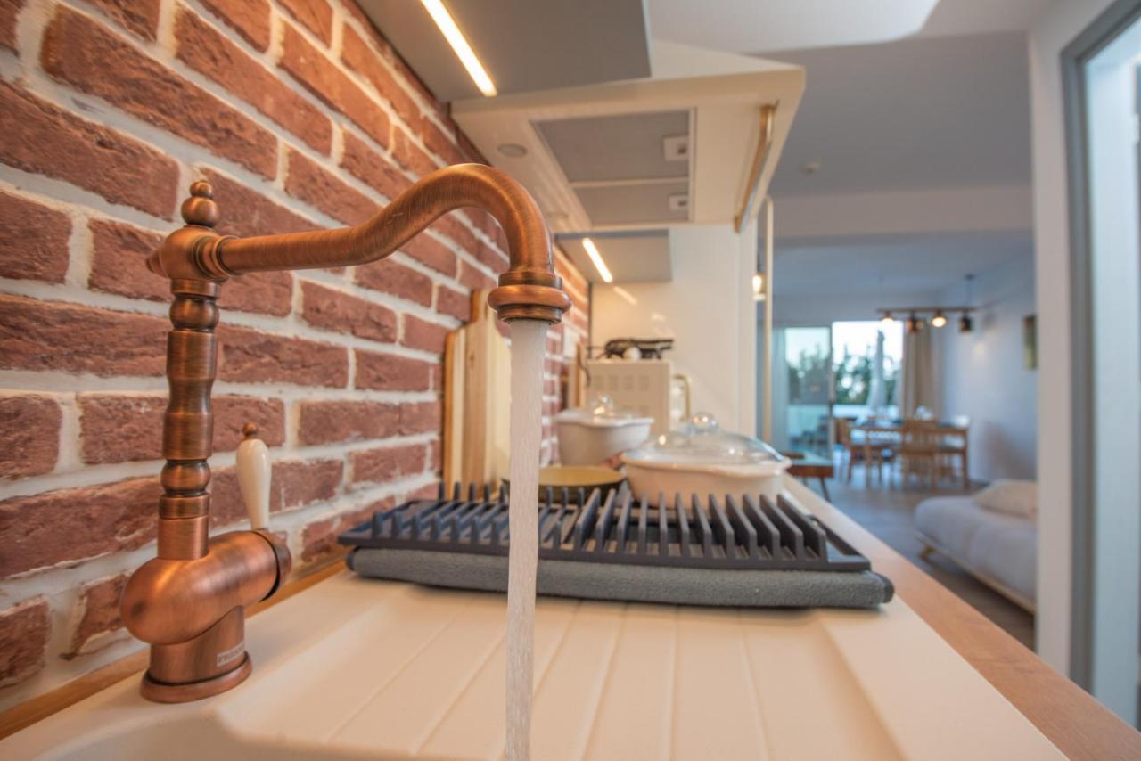 Ammos Lux Apartments Crete アイオス・ニコラオス エクステリア 写真